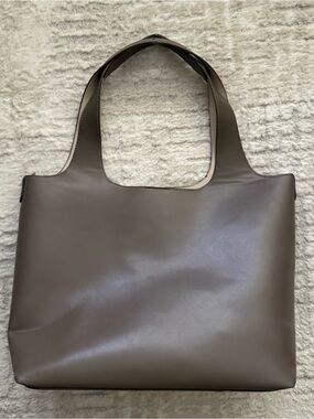 Zara Tote Bag in Taupe Brown